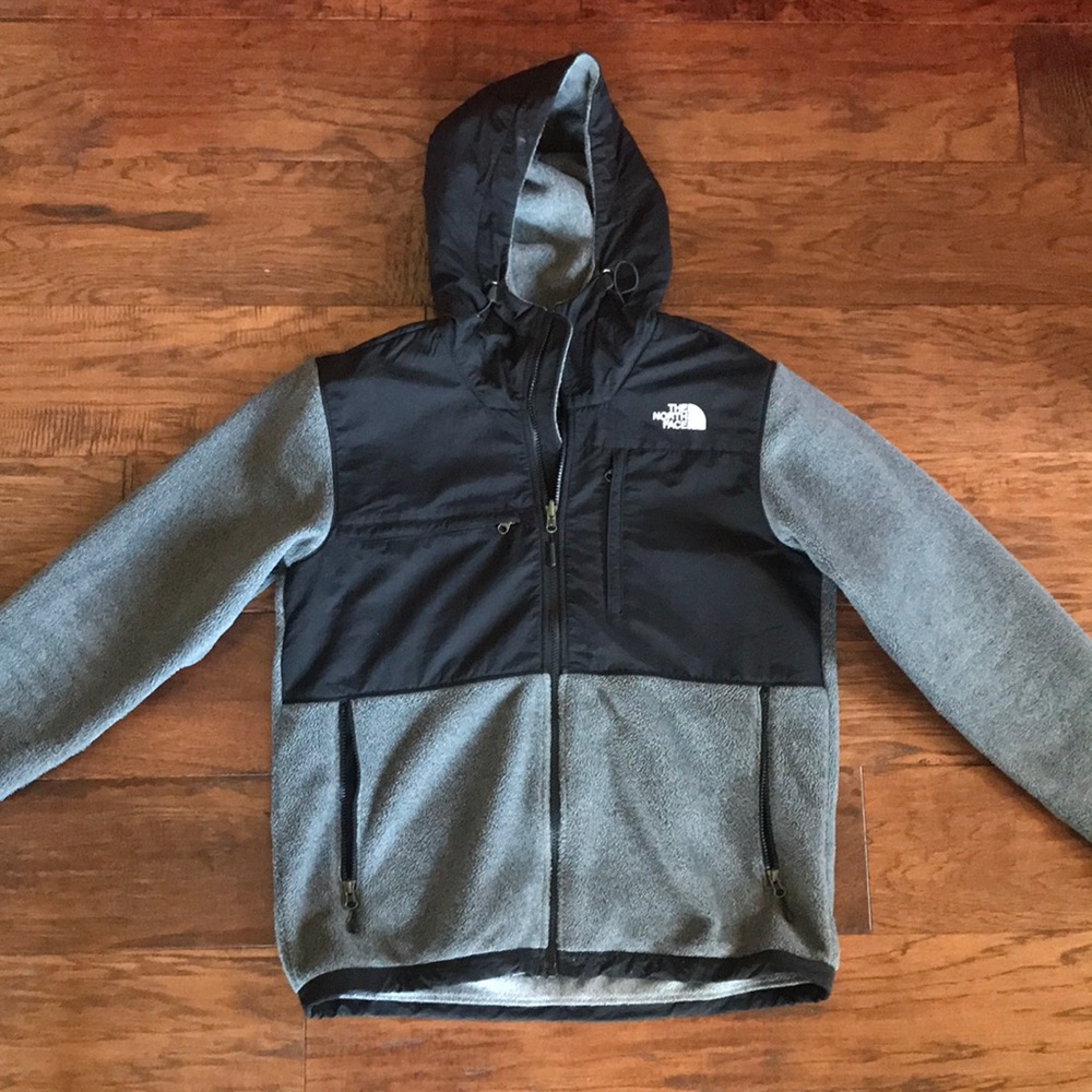 Men’s North face Hooded Denali 2